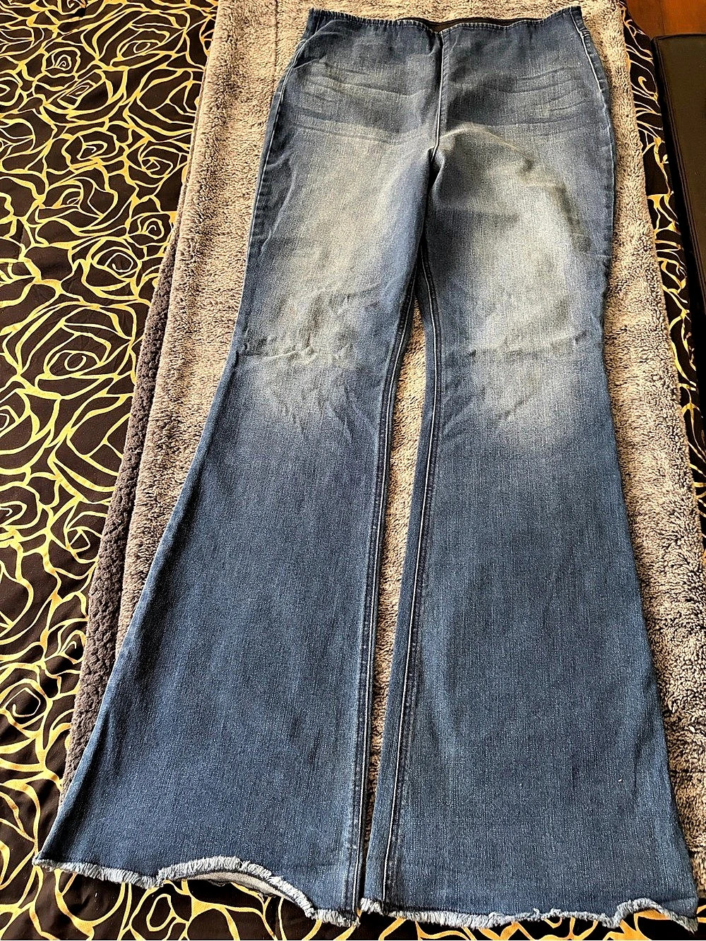 Blue Flare Jeans Size Large - Picture 4 of 5